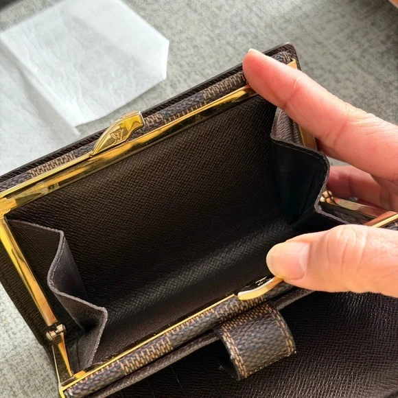 Louis Vuitton Brown Damier Ebene Snap Compact Wallet - Picture 9 of 13
